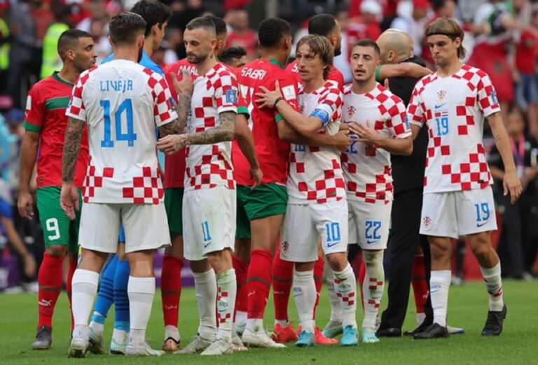 Piłkarze Chorwacji i Maroka po meczu